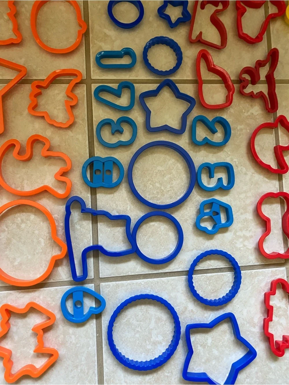 Wilton assorted Piece Cookie Cutter Set Plastic Alphabet Numbers Holiday Shapes